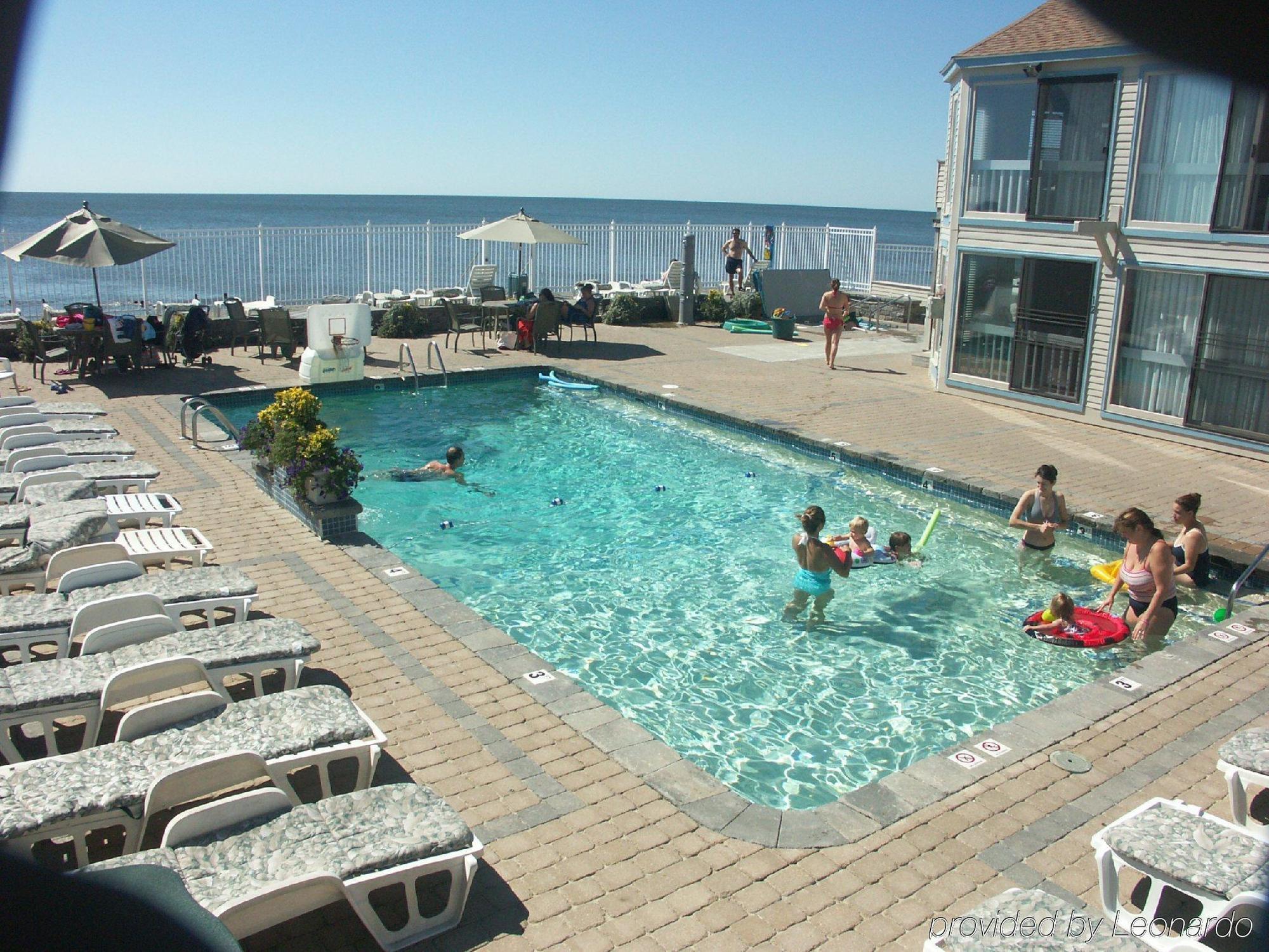 The Corsair & Cross Rip Oceanfront Motel Dennisport Buitenkant foto